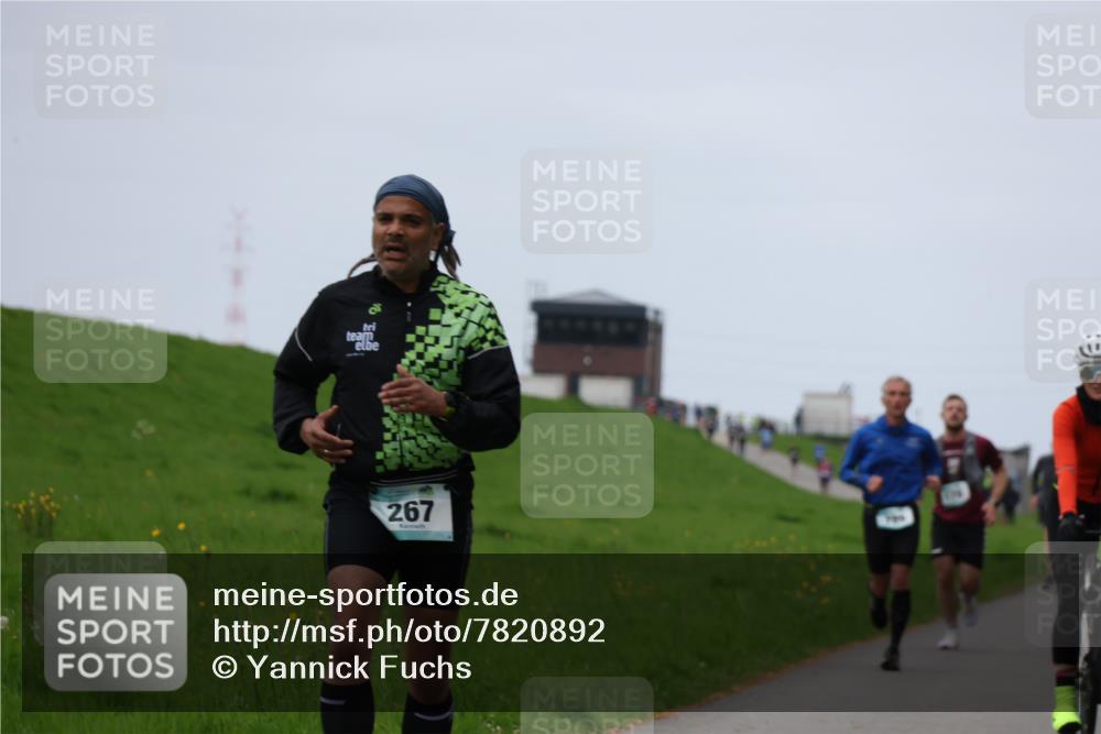 04.05.2025 - 8. Wedeler Halbmarathon Yannick Fuchs http://msf.ph/oto/7820892 04.05.2025 11:27:49 Laufen 267 meine-sportfotos.de