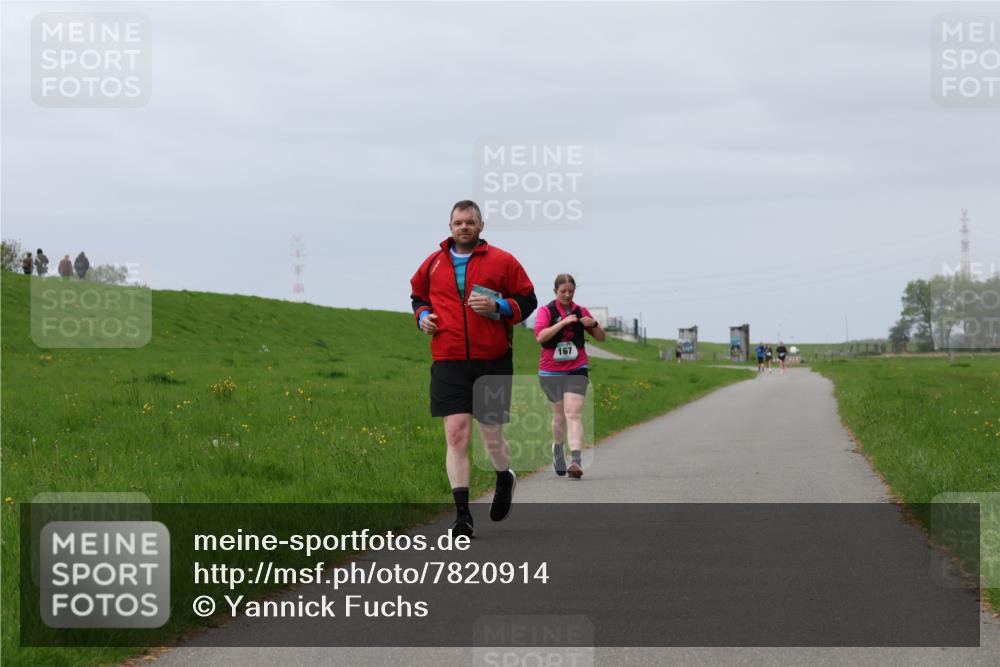 04.05.2025 - 8. Wedeler Halbmarathon Yannick Fuchs http://msf.ph/oto/7820914 04.05.2025 12:05:47 Laufen 167 meine-sportfotos.de