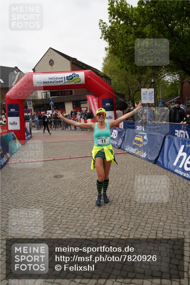 04.05.2025 - 8. Wedeler Halbmarathon Felixshl http://msf.ph/oto/7820926 04.05.2025 11:57:06 Ziel 11, 306, 441 meine-sportfotos.de