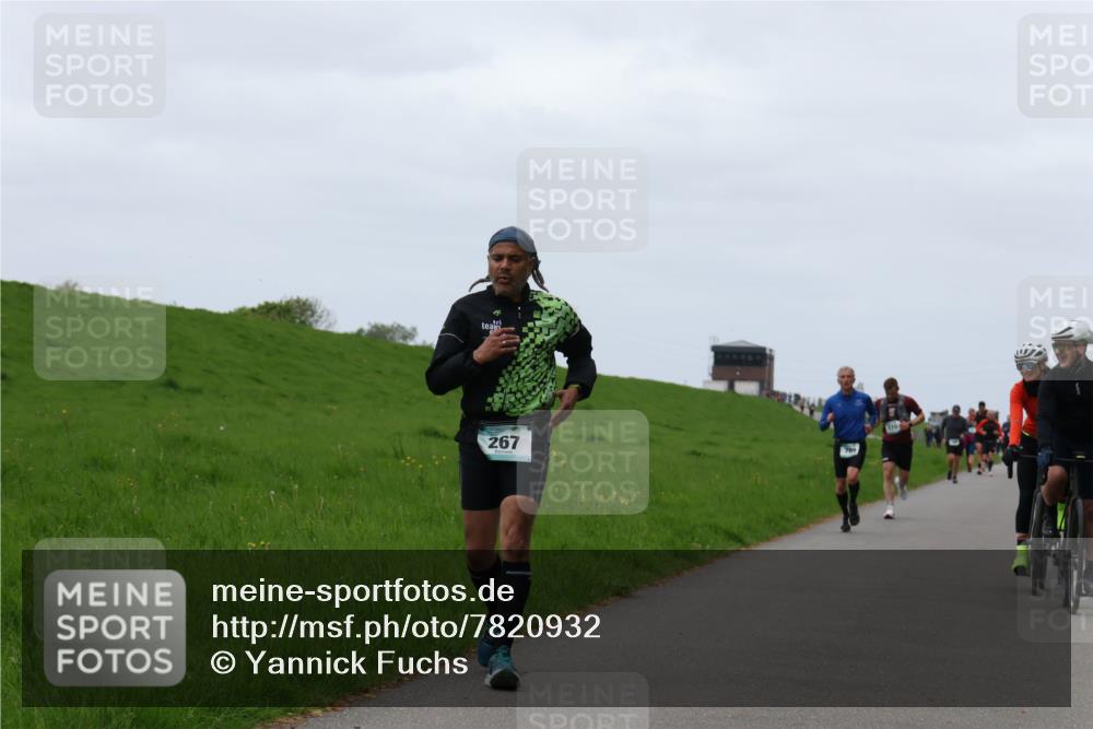 04.05.2025 - 8. Wedeler Halbmarathon Yannick Fuchs http://msf.ph/oto/7820932 04.05.2025 11:27:51 Laufen 267 meine-sportfotos.de
