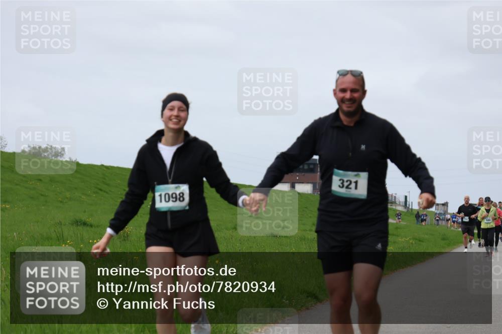 04.05.2025 - 8. Wedeler Halbmarathon Yannick Fuchs http://msf.ph/oto/7820934 04.05.2025 11:51:02 Laufen 1098, 321 meine-sportfotos.de