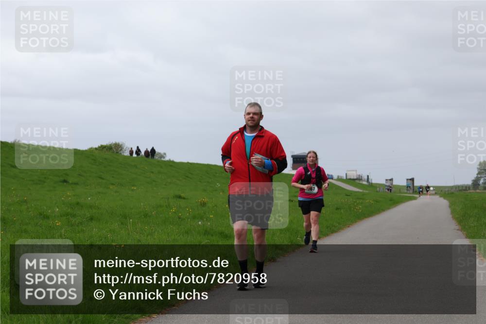 04.05.2025 - 8. Wedeler Halbmarathon Yannick Fuchs http://msf.ph/oto/7820958 04.05.2025 12:05:49 Laufen  meine-sportfotos.de