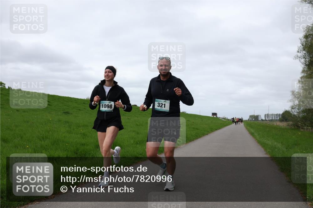 04.05.2025 - 8. Wedeler Halbmarathon Yannick Fuchs http://msf.ph/oto/7820996 04.05.2025 11:51:06 Laufen 321, 1098 meine-sportfotos.de