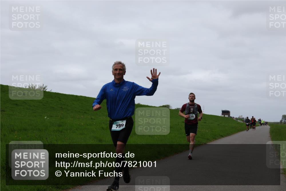 04.05.2025 - 8. Wedeler Halbmarathon Yannick Fuchs http://msf.ph/oto/7821001 04.05.2025 11:27:59 Laufen 789, 70 meine-sportfotos.de