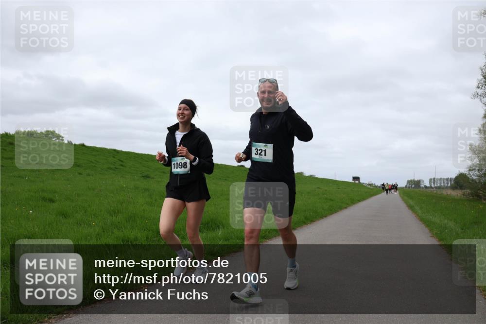04.05.2025 - 8. Wedeler Halbmarathon Yannick Fuchs http://msf.ph/oto/7821005 04.05.2025 11:51:06 Laufen 1098, 321 meine-sportfotos.de