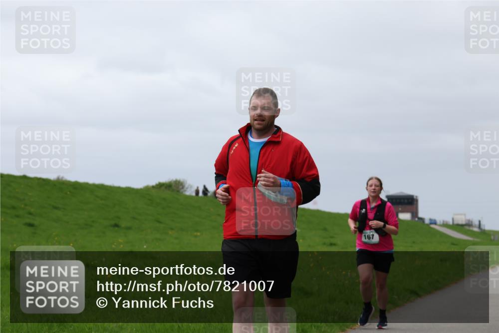 04.05.2025 - 8. Wedeler Halbmarathon Yannick Fuchs http://msf.ph/oto/7821007 04.05.2025 12:05:51 Laufen 167 meine-sportfotos.de