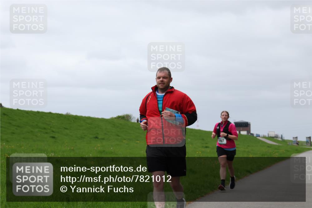 04.05.2025 - 8. Wedeler Halbmarathon Yannick Fuchs http://msf.ph/oto/7821012 04.05.2025 12:05:51 Laufen 167 meine-sportfotos.de