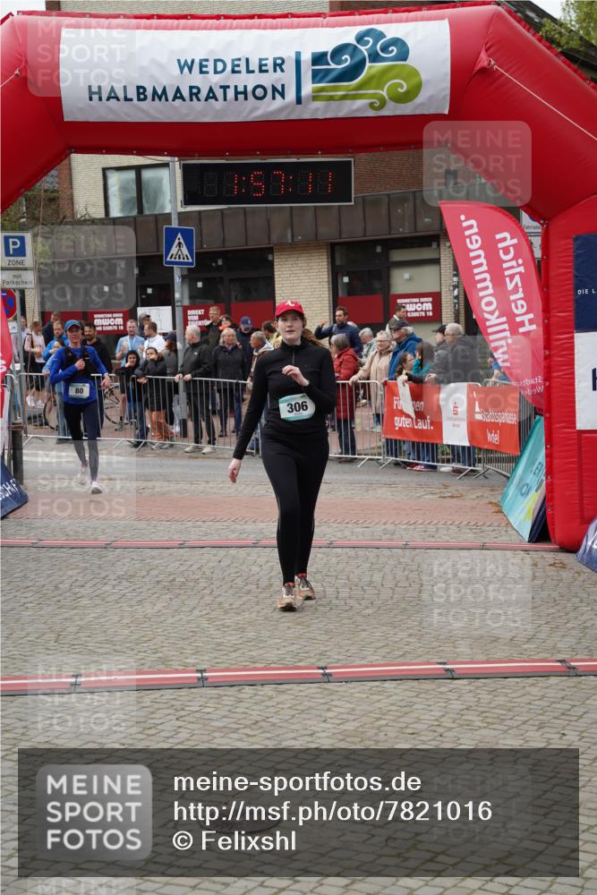 04.05.2025 - 8. Wedeler Halbmarathon Felixshl http://msf.ph/oto/7821016 04.05.2025 11:57:09 Ziel 11, 80, 306 meine-sportfotos.de