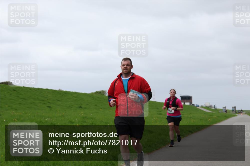 04.05.2025 - 8. Wedeler Halbmarathon Yannick Fuchs http://msf.ph/oto/7821017 04.05.2025 12:05:51 Laufen 167 meine-sportfotos.de