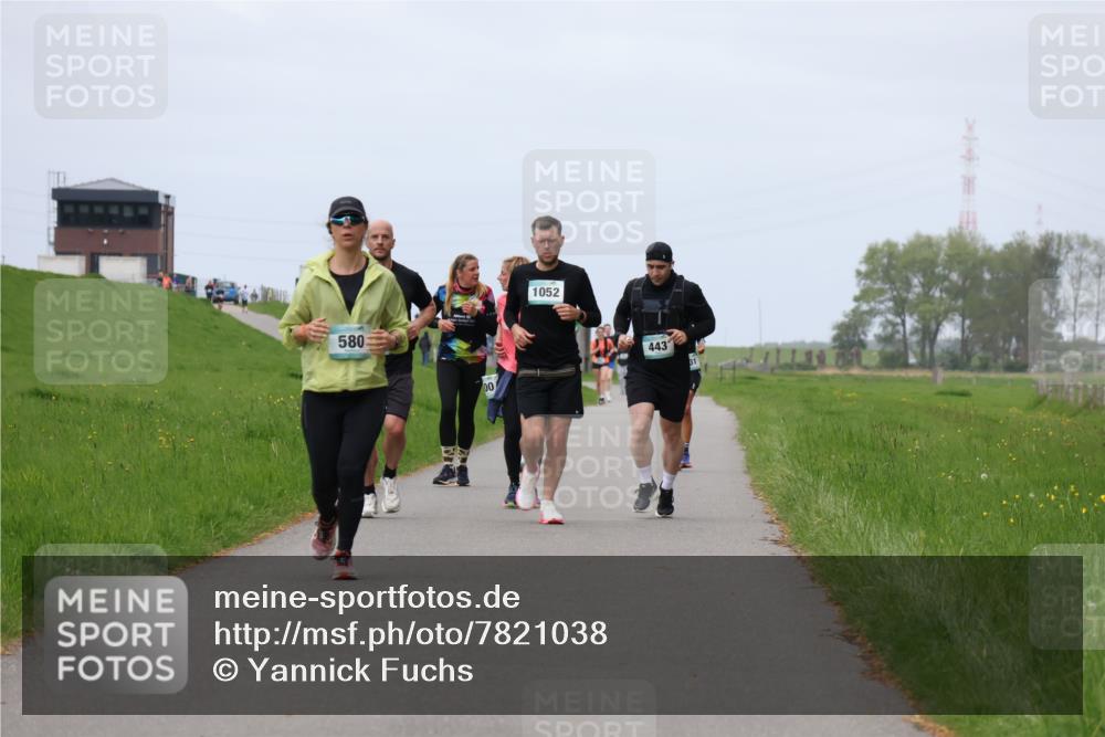 04.05.2025 - 8. Wedeler Halbmarathon Yannick Fuchs http://msf.ph/oto/7821038 04.05.2025 11:51:17 Laufen 580, 00, 1052, 443 meine-sportfotos.de