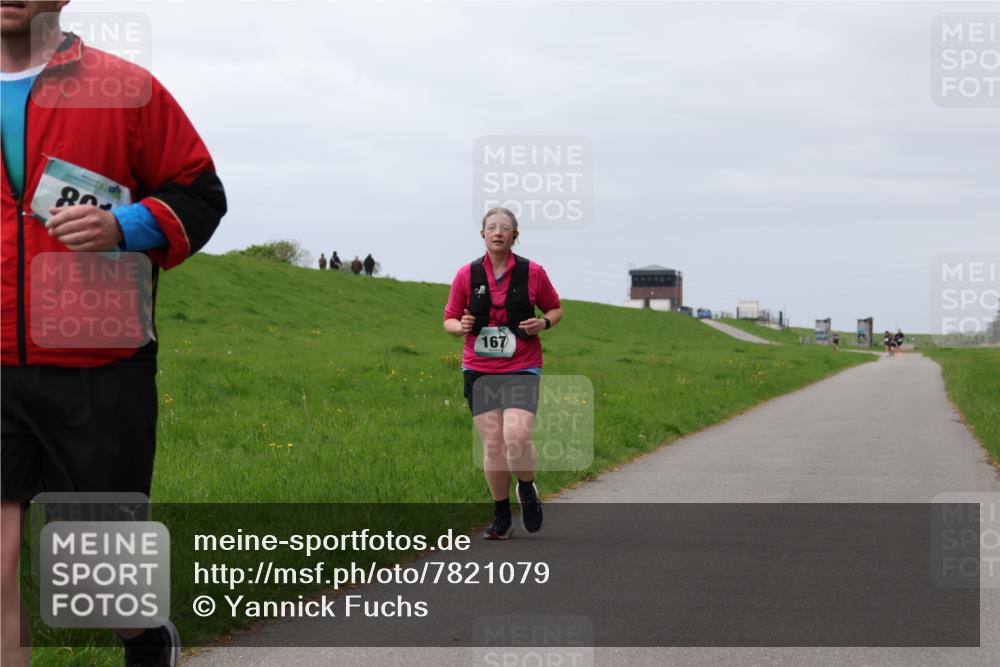 04.05.2025 - 8. Wedeler Halbmarathon Yannick Fuchs http://msf.ph/oto/7821079 04.05.2025 12:05:53 Laufen 167 meine-sportfotos.de