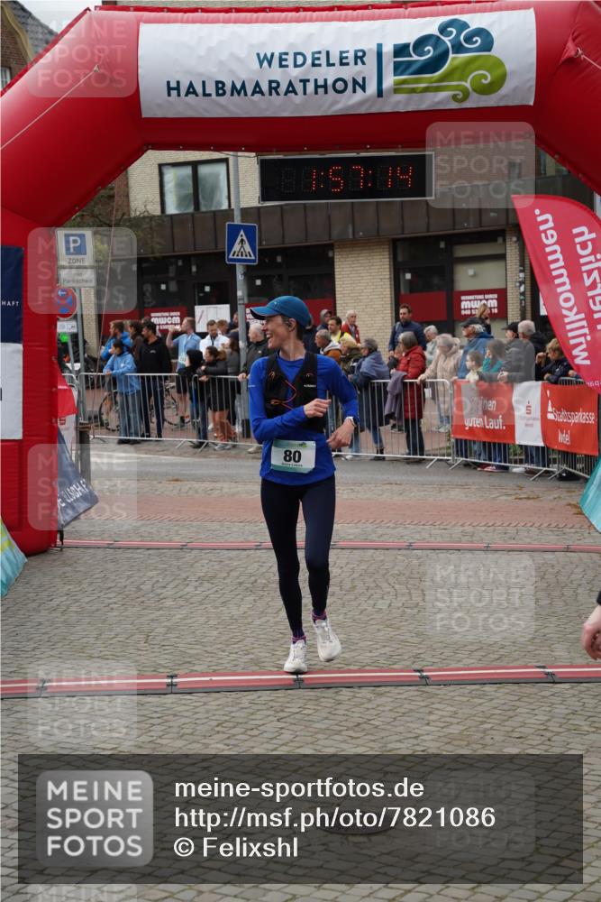 04.05.2025 - 8. Wedeler Halbmarathon Felixshl http://msf.ph/oto/7821086 04.05.2025 11:57:12 Ziel 80, 306 meine-sportfotos.de