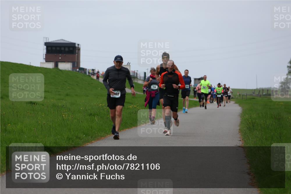 04.05.2025 - 8. Wedeler Halbmarathon Yannick Fuchs http://msf.ph/oto/7821106 04.05.2025 11:28:04 Laufen 02, 14 meine-sportfotos.de