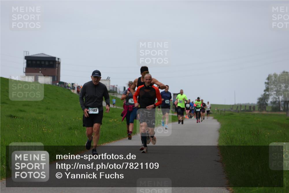 04.05.2025 - 8. Wedeler Halbmarathon Yannick Fuchs http://msf.ph/oto/7821109 04.05.2025 11:28:04 Laufen 1102, 14 meine-sportfotos.de