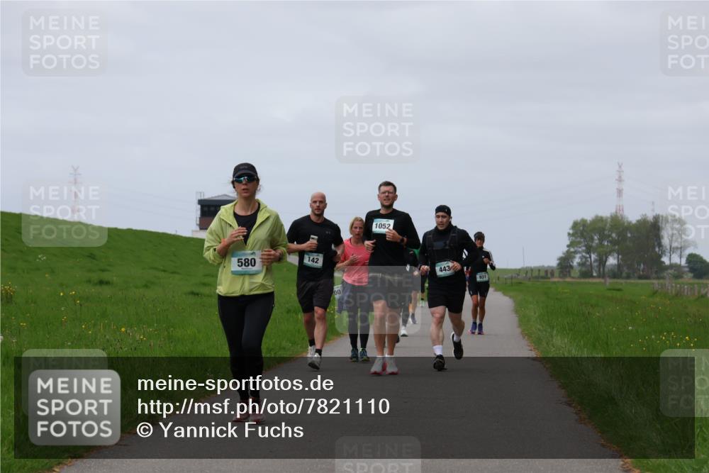 04.05.2025 - 8. Wedeler Halbmarathon Yannick Fuchs http://msf.ph/oto/7821110 04.05.2025 11:51:20 Laufen 580, 142, 1052, 00, 443, 931 meine-sportfotos.de