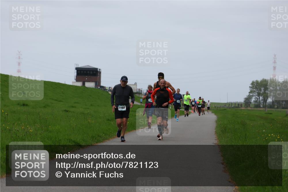 04.05.2025 - 8. Wedeler Halbmarathon Yannick Fuchs http://msf.ph/oto/7821123 04.05.2025 11:28:05 Laufen 1, 1102 meine-sportfotos.de