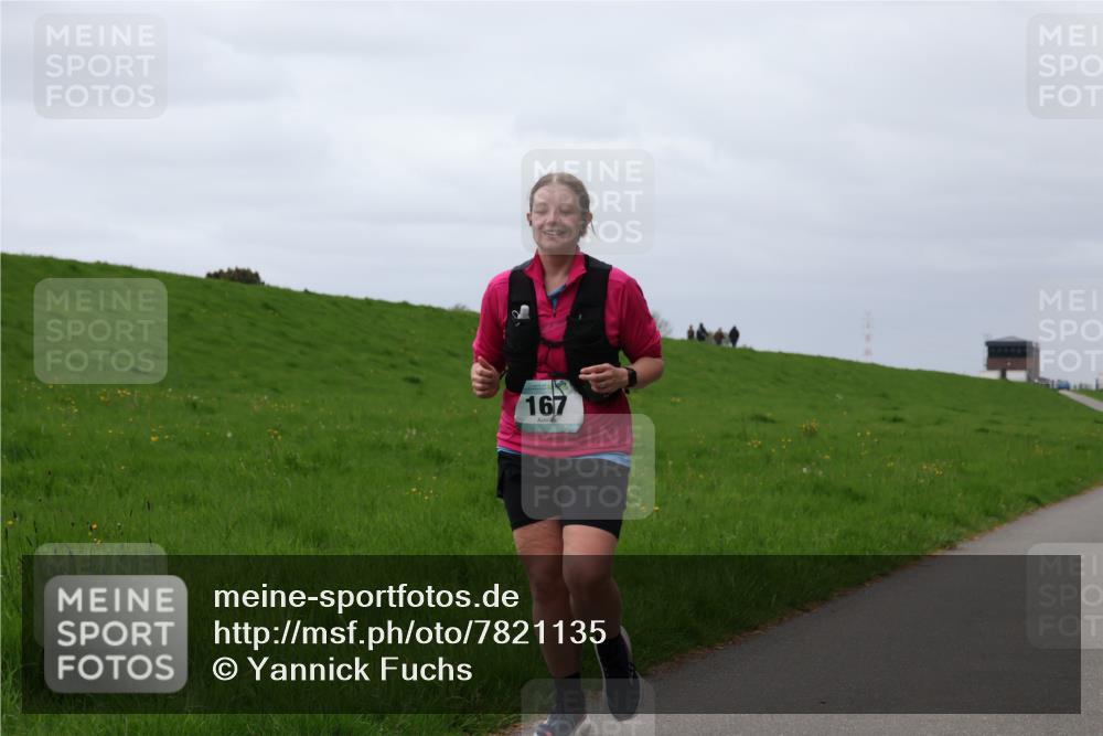 04.05.2025 - 8. Wedeler Halbmarathon Yannick Fuchs http://msf.ph/oto/7821135 04.05.2025 12:05:55 Laufen 167 meine-sportfotos.de