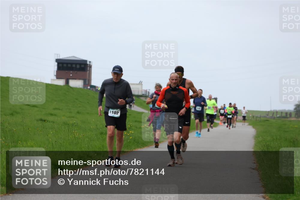 04.05.2025 - 8. Wedeler Halbmarathon Yannick Fuchs http://msf.ph/oto/7821144 04.05.2025 11:28:06 Laufen 1102 meine-sportfotos.de