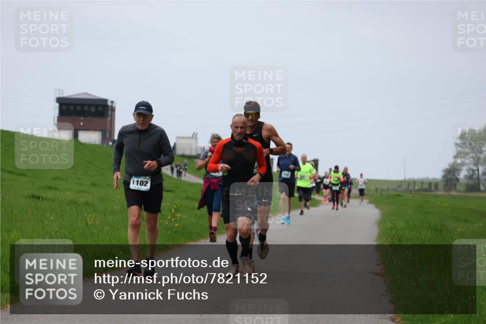 04.05.2025 - 8. Wedeler Halbmarathon Yannick Fuchs http://msf.ph/oto/7821152 04.05.2025 11:28:07 Laufen 1102 meine-sportfotos.de