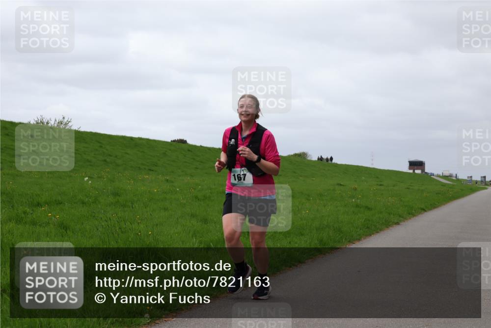04.05.2025 - 8. Wedeler Halbmarathon Yannick Fuchs http://msf.ph/oto/7821163 04.05.2025 12:05:55 Laufen 167 meine-sportfotos.de