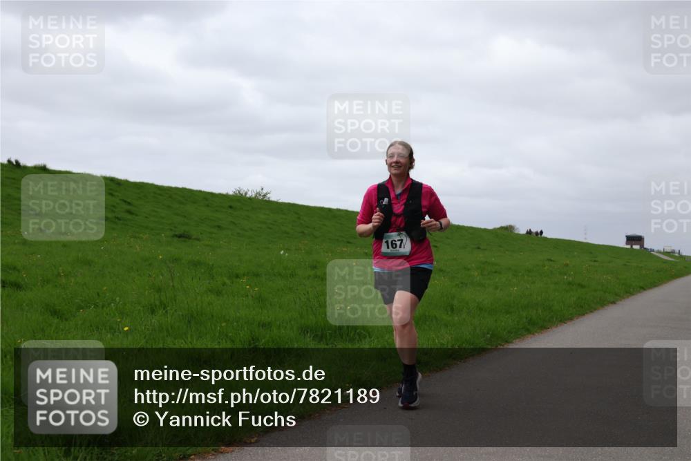 04.05.2025 - 8. Wedeler Halbmarathon Yannick Fuchs http://msf.ph/oto/7821189 04.05.2025 12:05:56 Laufen 167 meine-sportfotos.de