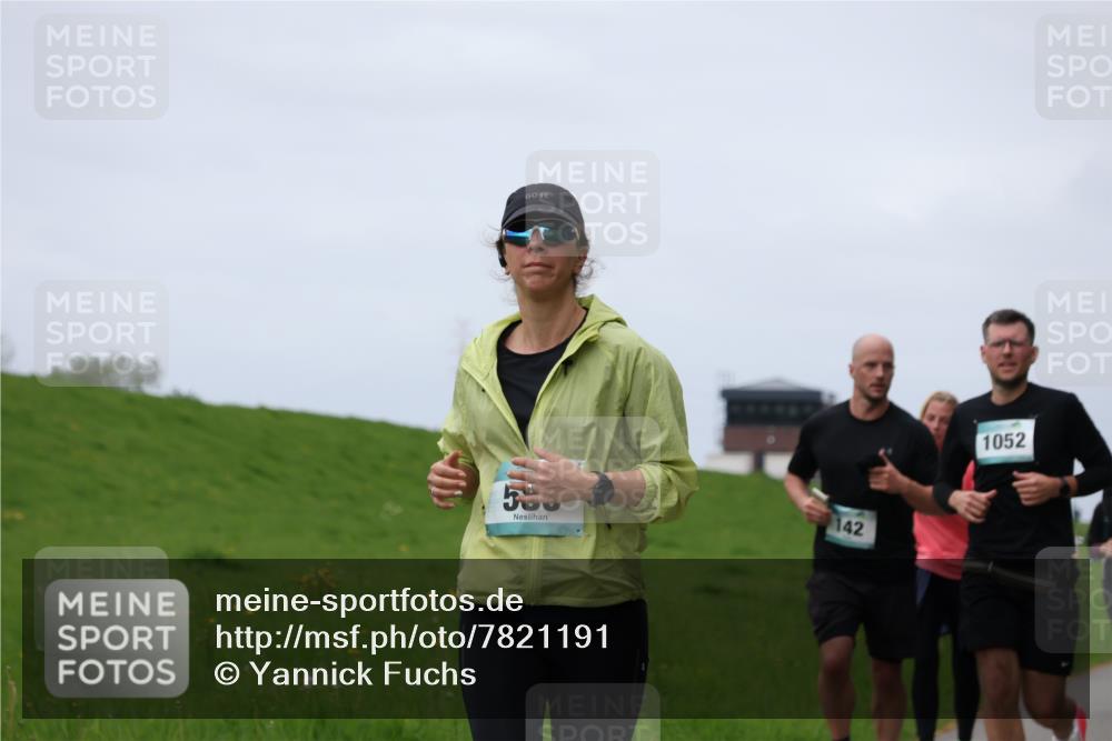 04.05.2025 - 8. Wedeler Halbmarathon Yannick Fuchs http://msf.ph/oto/7821191 04.05.2025 11:51:22 Laufen 142, 1052 meine-sportfotos.de