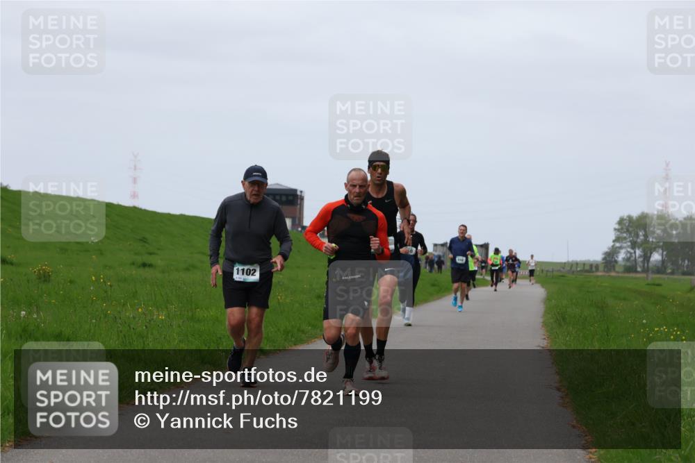04.05.2025 - 8. Wedeler Halbmarathon Yannick Fuchs http://msf.ph/oto/7821199 04.05.2025 11:28:10 Laufen 1102 meine-sportfotos.de