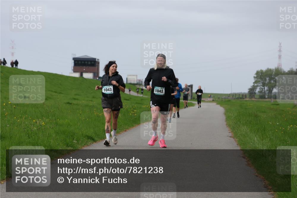 04.05.2025 - 8. Wedeler Halbmarathon Yannick Fuchs http://msf.ph/oto/7821238 04.05.2025 12:06:52 Laufen 1043, 1042 meine-sportfotos.de