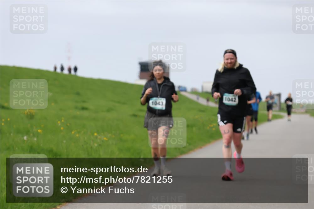 04.05.2025 - 8. Wedeler Halbmarathon Yannick Fuchs http://msf.ph/oto/7821255 04.05.2025 12:06:53 Laufen 1043, 1042 meine-sportfotos.de