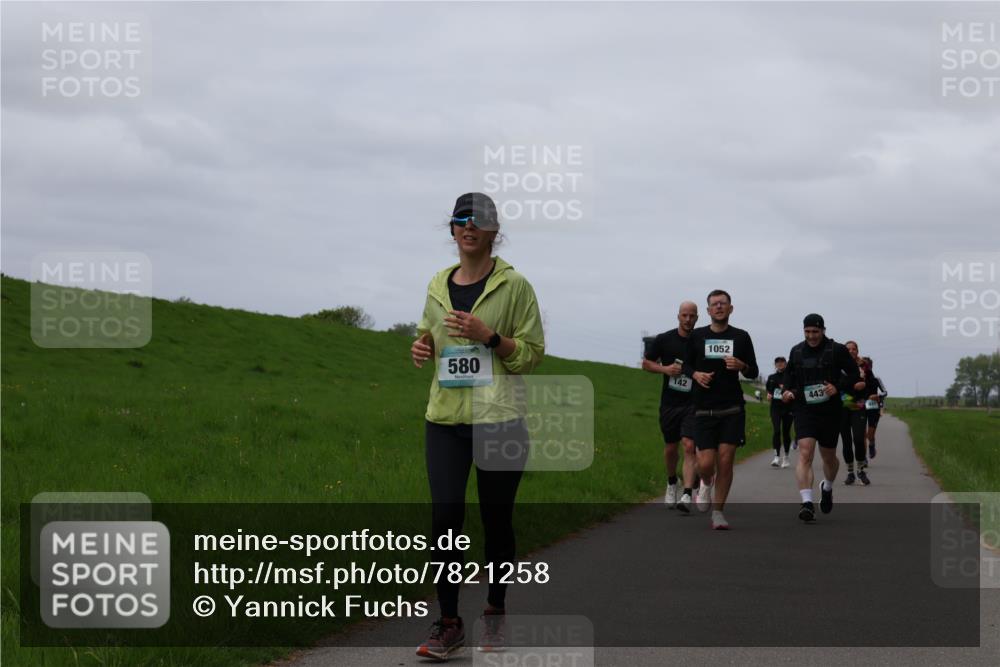 04.05.2025 - 8. Wedeler Halbmarathon Yannick Fuchs http://msf.ph/oto/7821258 04.05.2025 11:51:23 Laufen 580, 142, 1052, 443 meine-sportfotos.de