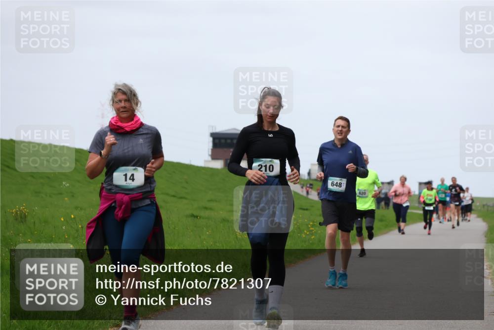 04.05.2025 - 8. Wedeler Halbmarathon Yannick Fuchs http://msf.ph/oto/7821307 04.05.2025 11:28:19 Laufen 14, 210, 648, 620 meine-sportfotos.de