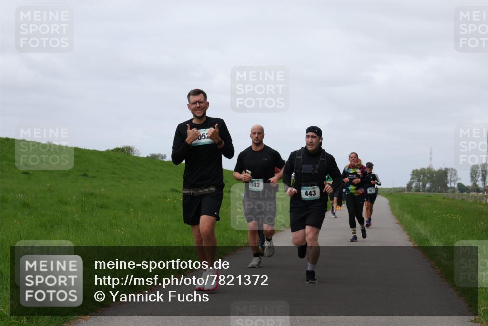 04.05.2025 - 8. Wedeler Halbmarathon Yannick Fuchs http://msf.ph/oto/7821372 04.05.2025 11:51:26 Laufen 052, 142, 443 meine-sportfotos.de