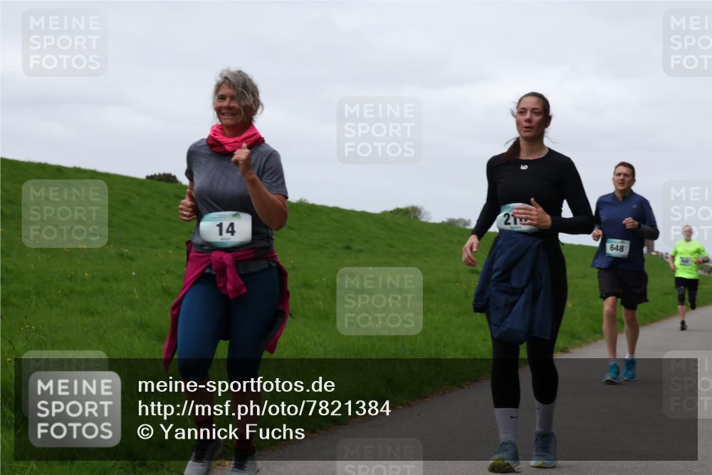 04.05.2025 - 8. Wedeler Halbmarathon Yannick Fuchs http://msf.ph/oto/7821384 04.05.2025 11:28:23 Laufen 21, 14, 648 meine-sportfotos.de