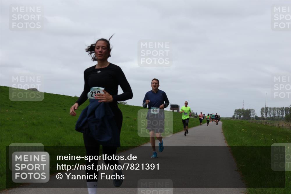 04.05.2025 - 8. Wedeler Halbmarathon Yannick Fuchs http://msf.ph/oto/7821391 04.05.2025 11:28:24 Laufen 210, 648 meine-sportfotos.de