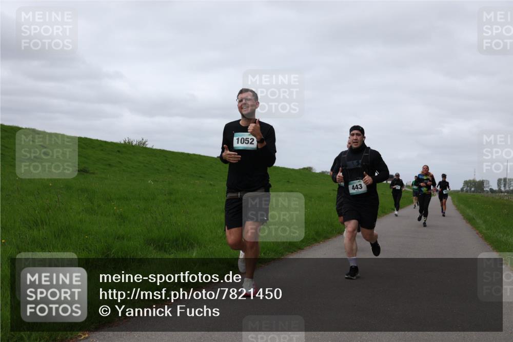 04.05.2025 - 8. Wedeler Halbmarathon Yannick Fuchs http://msf.ph/oto/7821450 04.05.2025 11:51:28 Laufen 1052, 443 meine-sportfotos.de