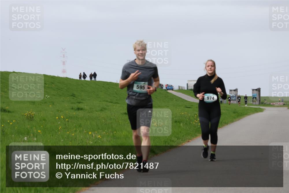 04.05.2025 - 8. Wedeler Halbmarathon Yannick Fuchs http://msf.ph/oto/7821487 04.05.2025 12:07:23 Laufen 595, 974 meine-sportfotos.de
