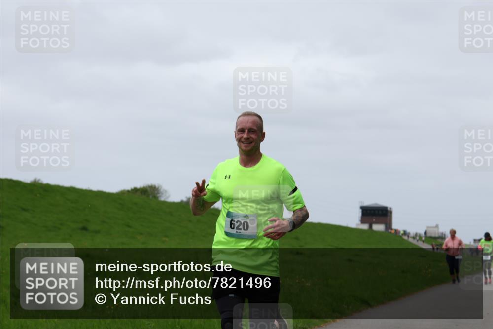 04.05.2025 - 8. Wedeler Halbmarathon Yannick Fuchs http://msf.ph/oto/7821496 04.05.2025 11:28:28 Laufen 620 meine-sportfotos.de
