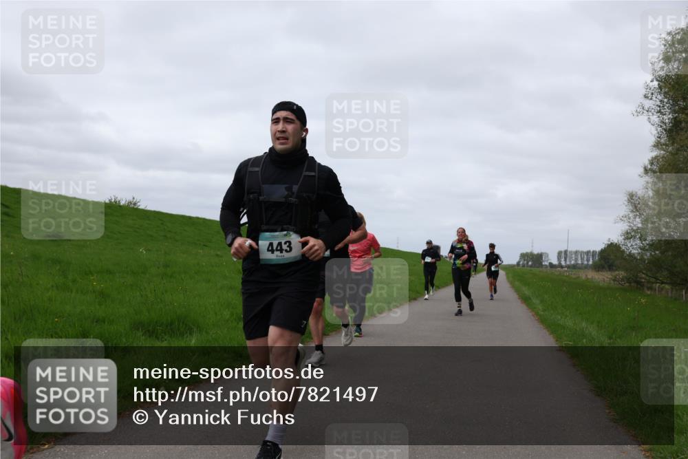 04.05.2025 - 8. Wedeler Halbmarathon Yannick Fuchs http://msf.ph/oto/7821497 04.05.2025 11:51:29 Laufen 443 meine-sportfotos.de