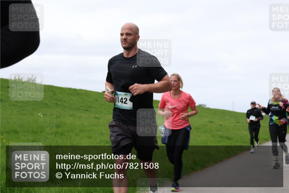 04.05.2025 - 8. Wedeler Halbmarathon Yannick Fuchs http://msf.ph/oto/7821508 04.05.2025 11:51:29 Laufen 42, 142, 0 meine-sportfotos.de