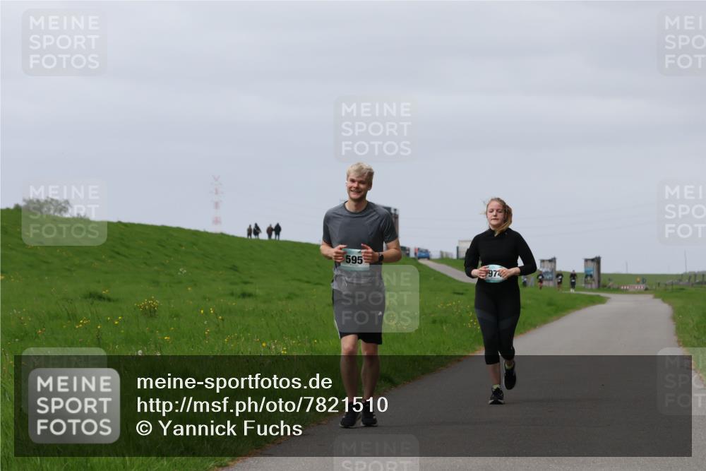 04.05.2025 - 8. Wedeler Halbmarathon Yannick Fuchs http://msf.ph/oto/7821510 04.05.2025 12:07:23 Laufen 595, 974 meine-sportfotos.de