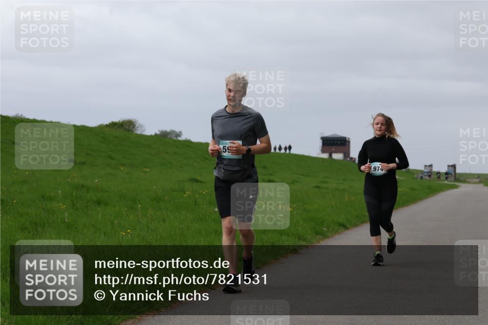 04.05.2025 - 8. Wedeler Halbmarathon Yannick Fuchs http://msf.ph/oto/7821531 04.05.2025 12:07:26 Laufen 59, 974 meine-sportfotos.de