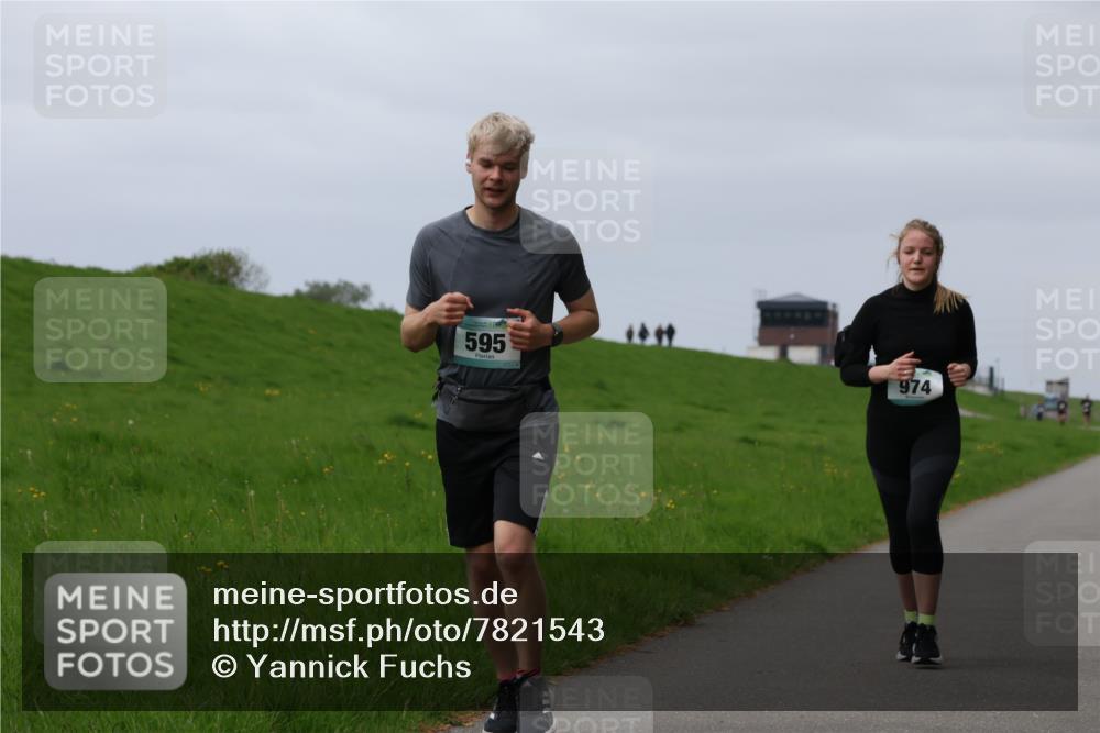 04.05.2025 - 8. Wedeler Halbmarathon Yannick Fuchs http://msf.ph/oto/7821543 04.05.2025 12:07:26 Laufen 595, 974 meine-sportfotos.de