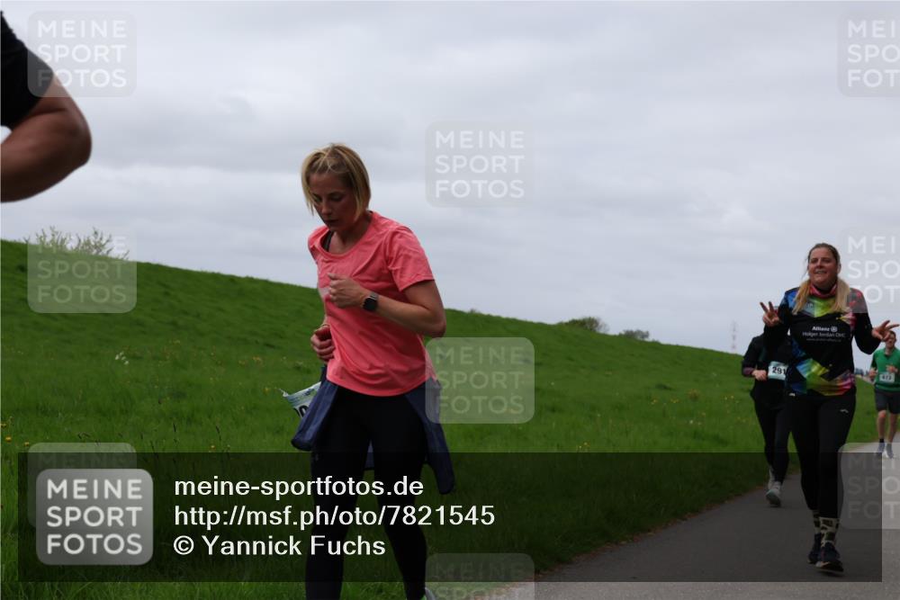 04.05.2025 - 8. Wedeler Halbmarathon Yannick Fuchs http://msf.ph/oto/7821545 04.05.2025 11:51:30 Laufen 291, 673 meine-sportfotos.de
