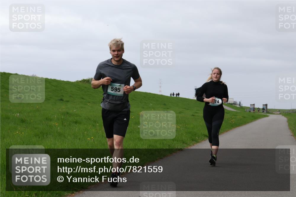 04.05.2025 - 8. Wedeler Halbmarathon Yannick Fuchs http://msf.ph/oto/7821559 04.05.2025 12:07:27 Laufen 595, 74 meine-sportfotos.de