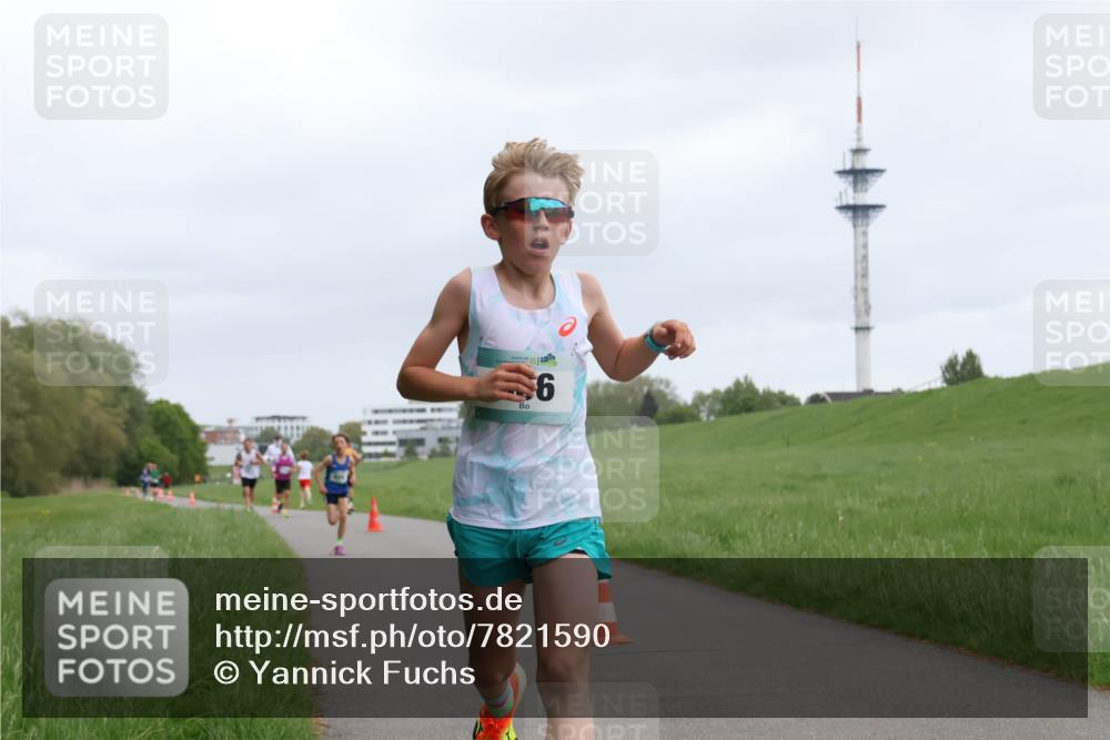 04.05.2025 - 8. Wedeler Halbmarathon Yannick Fuchs http://msf.ph/oto/7821590 04.05.2025 11:10:13 Laufen 3, 2020, 6 meine-sportfotos.de