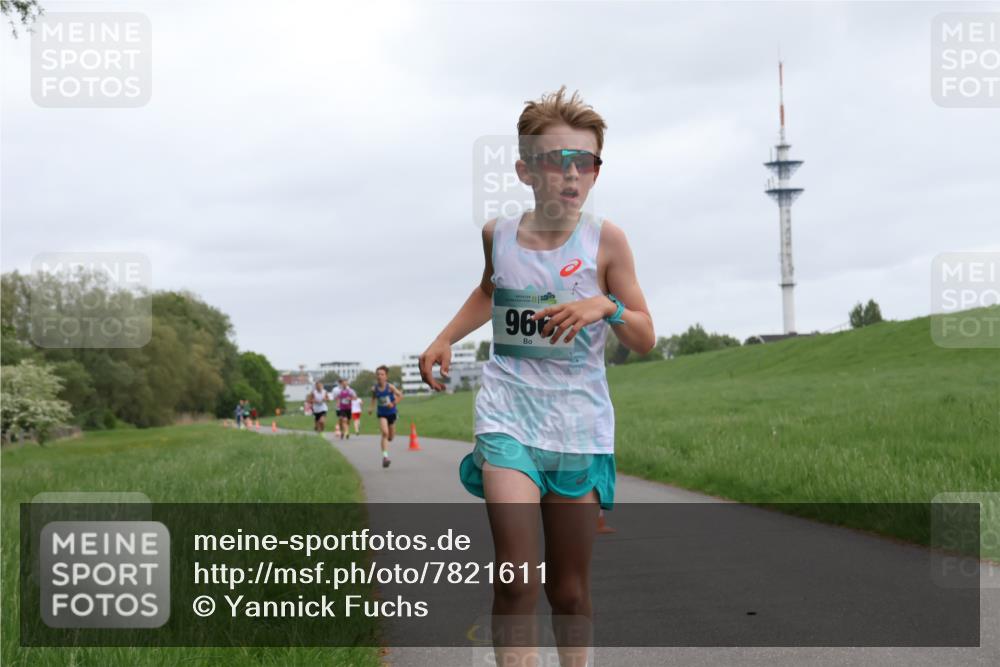 04.05.2025 - 8. Wedeler Halbmarathon Yannick Fuchs http://msf.ph/oto/7821611 04.05.2025 11:10:13 Laufen 960 meine-sportfotos.de