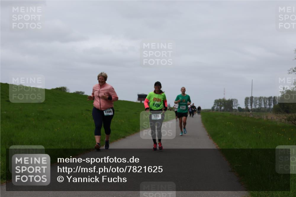 04.05.2025 - 8. Wedeler Halbmarathon Yannick Fuchs http://msf.ph/oto/7821625 04.05.2025 11:28:43 Laufen 1106, 109 meine-sportfotos.de