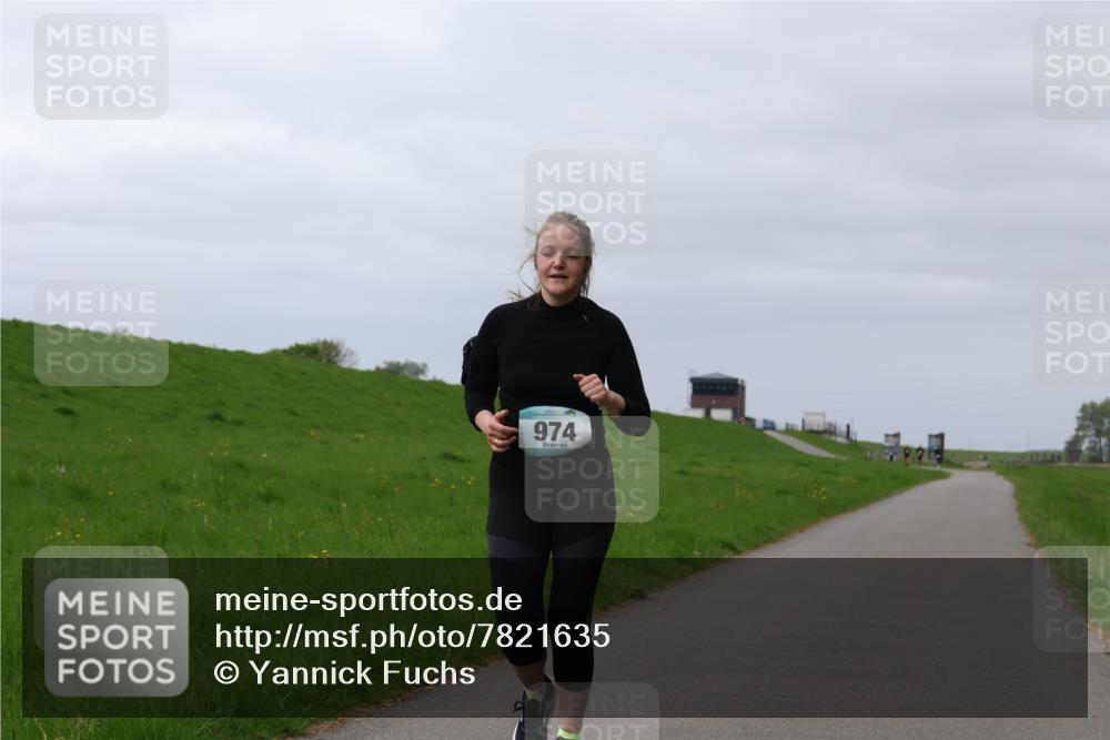 04.05.2025 - 8. Wedeler Halbmarathon Yannick Fuchs http://msf.ph/oto/7821635 04.05.2025 12:07:29 Laufen 974 meine-sportfotos.de
