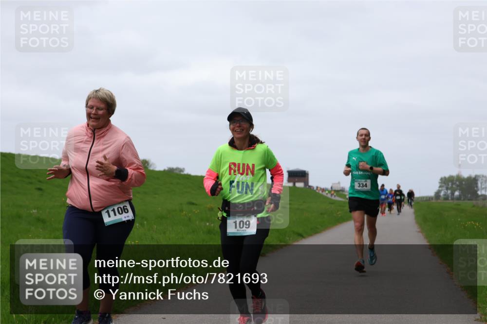 04.05.2025 - 8. Wedeler Halbmarathon Yannick Fuchs http://msf.ph/oto/7821693 04.05.2025 11:28:45 Laufen 1106, 899, 334, 109 meine-sportfotos.de