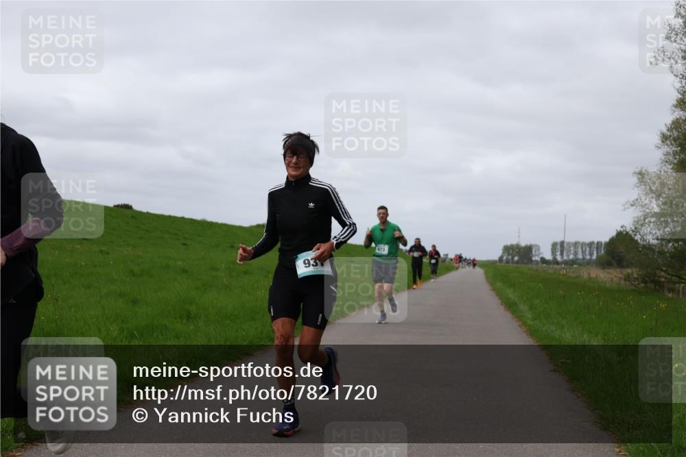 04.05.2025 - 8. Wedeler Halbmarathon Yannick Fuchs http://msf.ph/oto/7821720 04.05.2025 11:51:34 Laufen 93, 673 meine-sportfotos.de